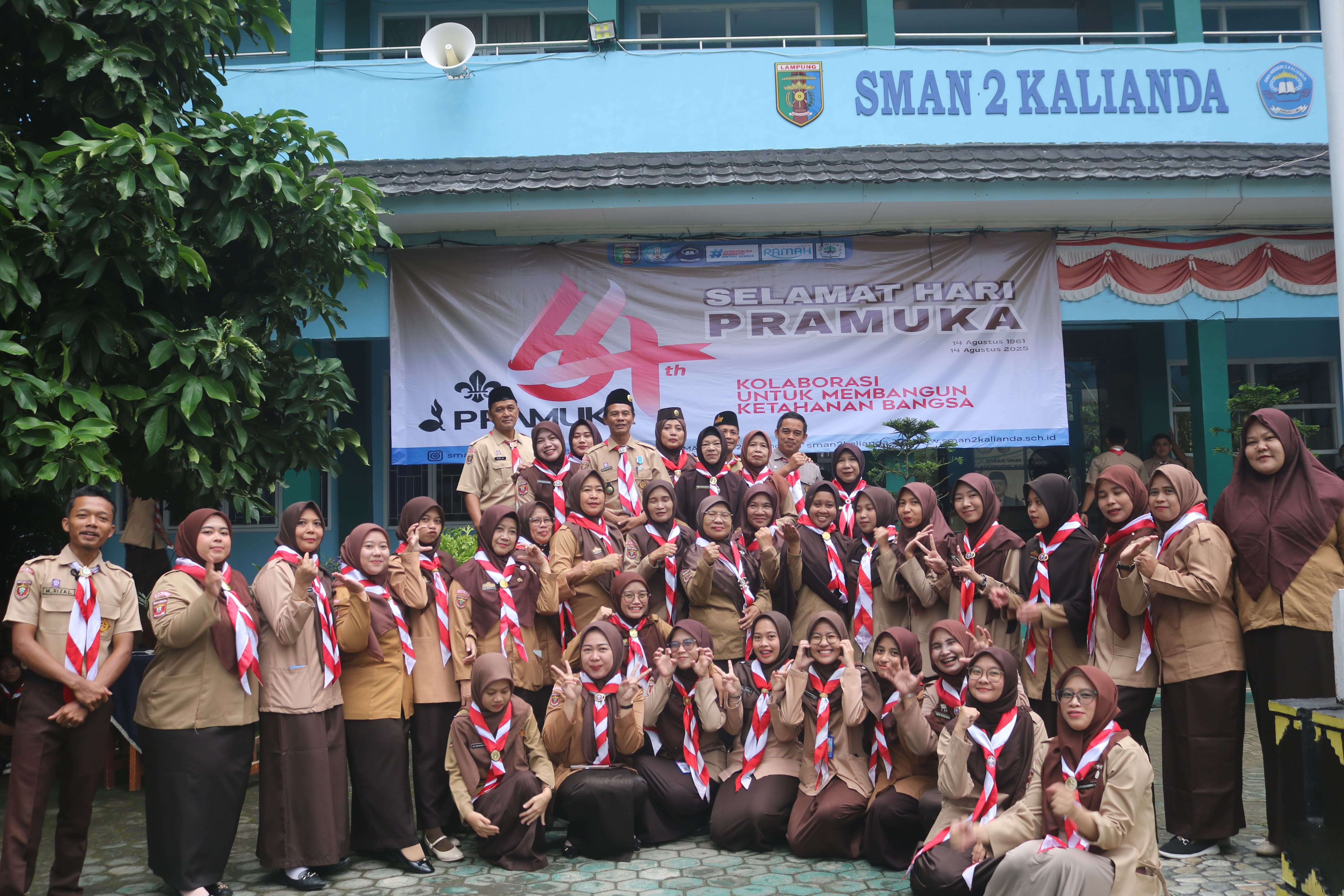 Keluarga Besar SMAN 2 Kalianda